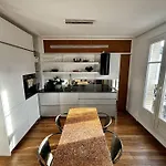 Superb Modern Apartment With Balconies 2P